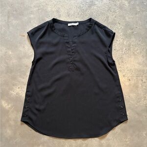 Ricki's Sleeveless Black blouse